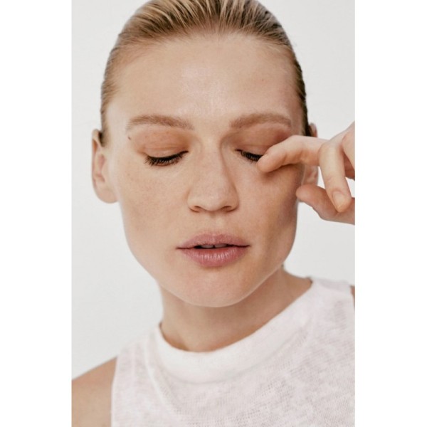 U/1ST MULTIACTIVE TREATMENT BLACK MASCARA